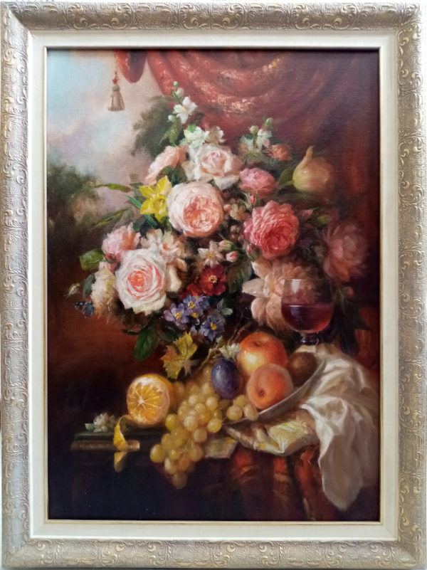 Натюрморт на картине изображен натюрморт цветы с фруктами
